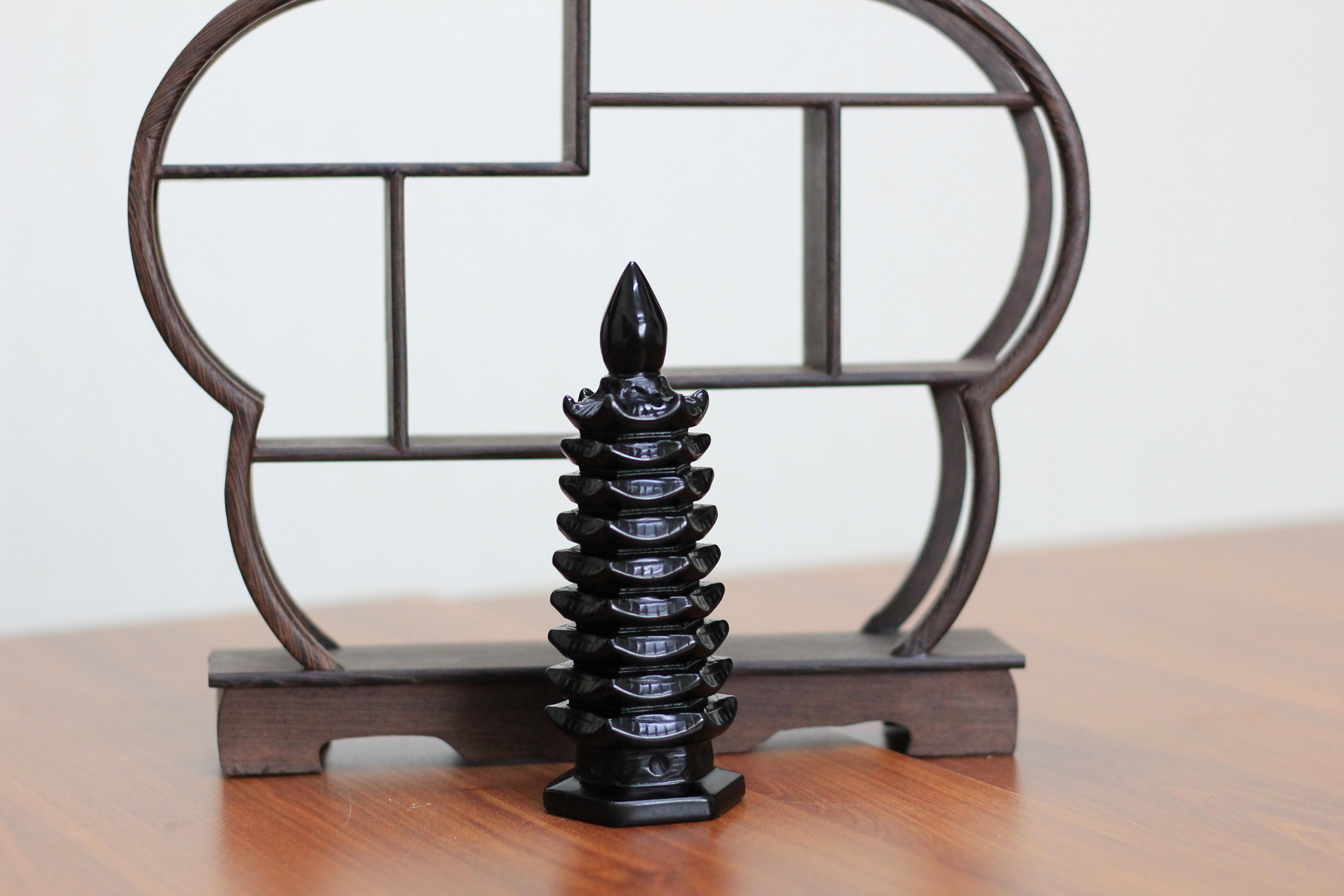 THÁP VĂN XƯƠNG ĐÁ ĐEN - BIỂU TƯỢNG CHO HỌC HÀNH THI CỬ ĐỖ ĐẠT